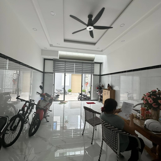 NHÀ ANH MINH CHỊ TUYẾN - Đường NB5 hẻm Lương Văn Chánh , phường 5, tp. Tuy Hoà, tỉnh Phú Yên 