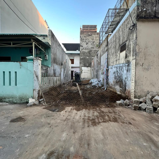 NHÀ ANH MINH CHỊ TUYẾN - Đường NB5 hẻm Lương Văn Chánh , phường 5, tp. Tuy Hoà, tỉnh Phú Yên 