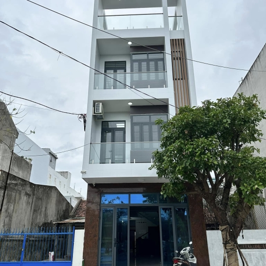 NHÀ BÁC 6 TÙNG - 43 Nguyễn Đình Chiểu, phường 7, tp. Tuy Hoà, tỉnh Phú Yên 