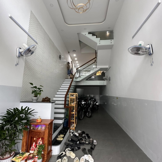 NHÀ ANH LỄ CHỊ DIỄM - 09/72 Trần Phú, phường 2, thành phố Tuy Hoà, tỉnh Phú Yên 